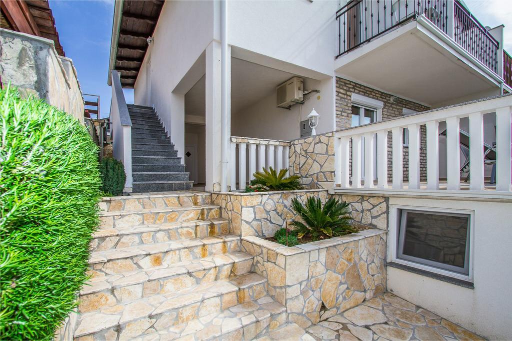 Apartmani Bregovec Maslenica Exterior photo