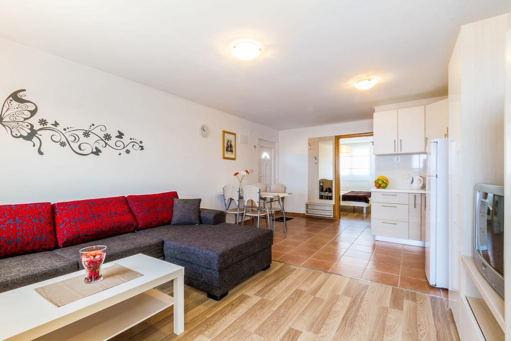 Apartmani Bregovec Maslenica Exterior photo