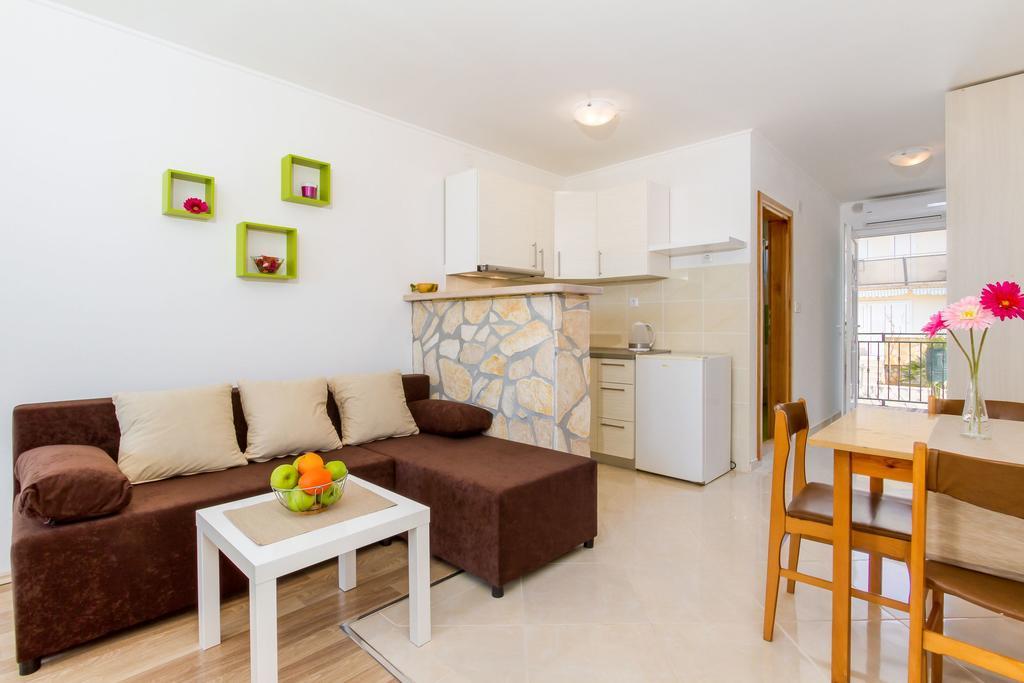 Apartmani Bregovec Maslenica Exterior photo